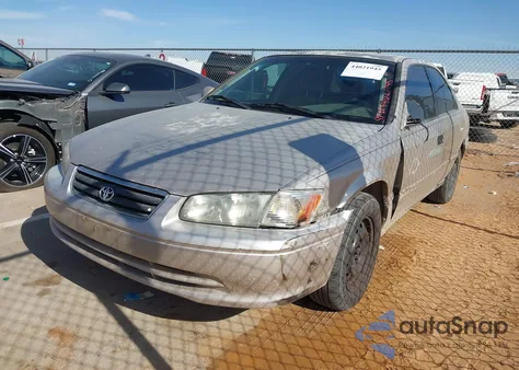 2001 Toyota Camry Le from USA, damaged, VIN 4T1BG22K51U775303